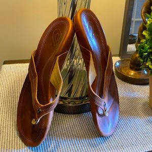Olukai Brown Flip Flops ~ Size 7